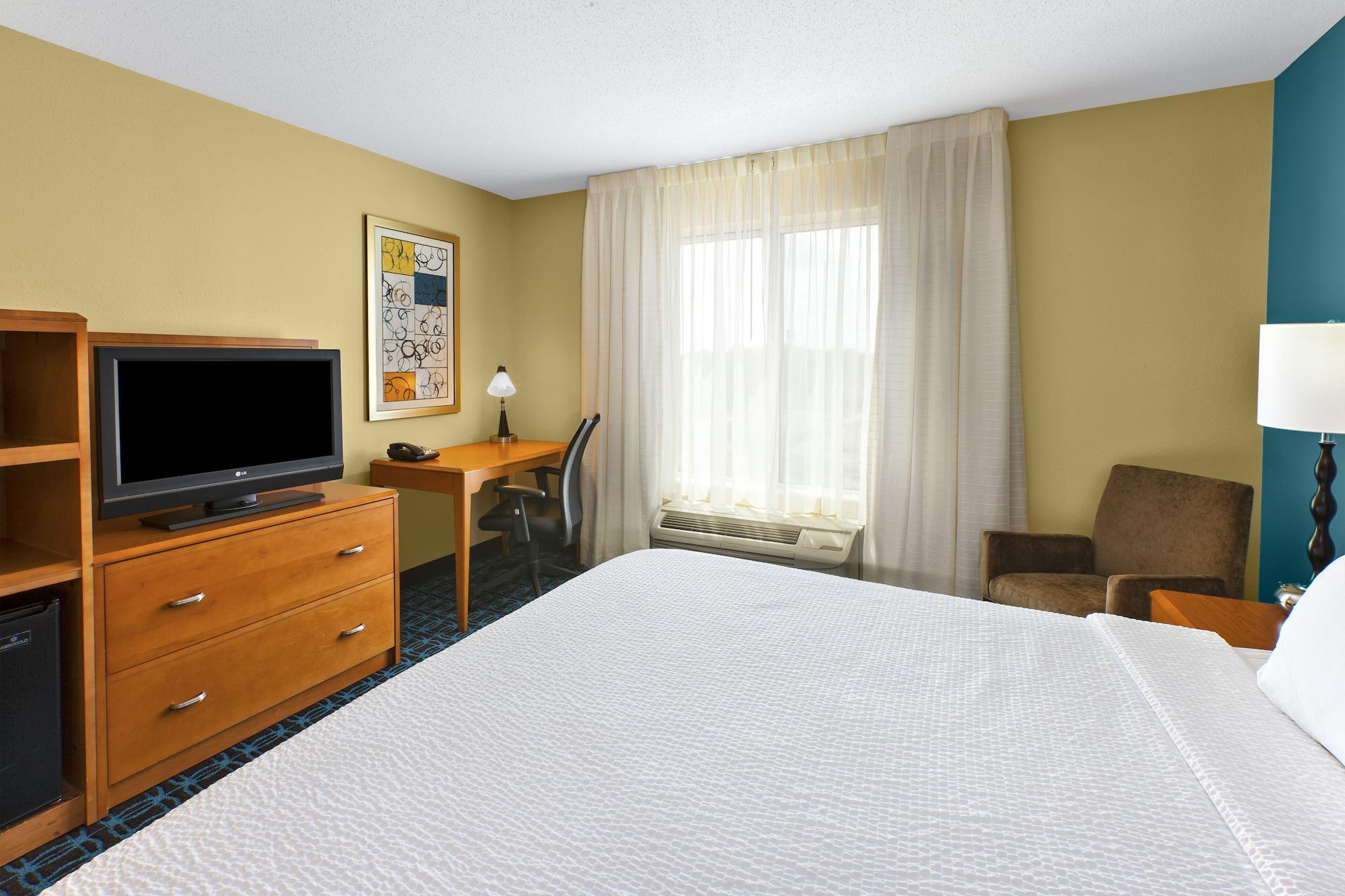 Fairfield Inn & Suites Louisville East Экстерьер фото