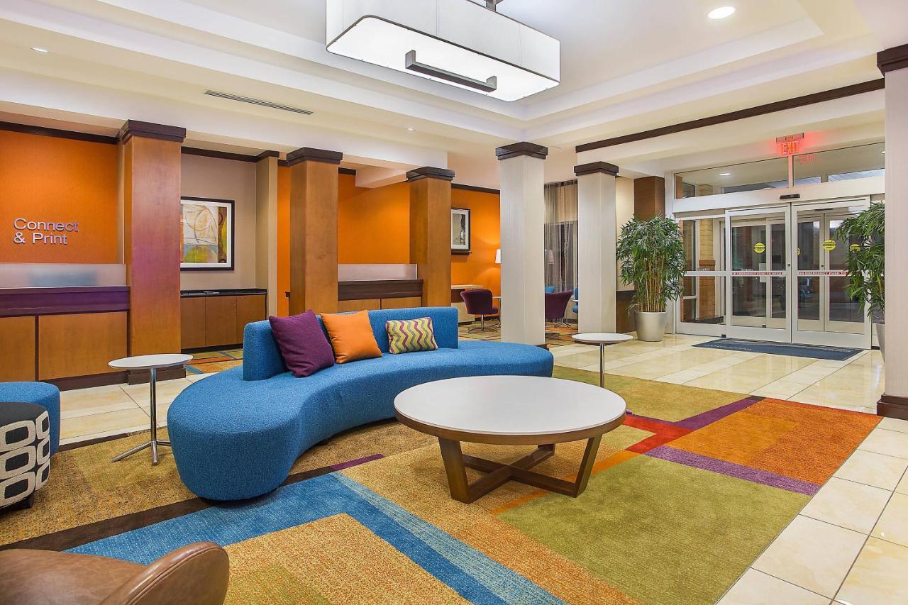 Fairfield Inn & Suites Louisville East Экстерьер фото