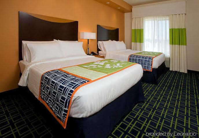 Fairfield Inn & Suites Louisville East Экстерьер фото